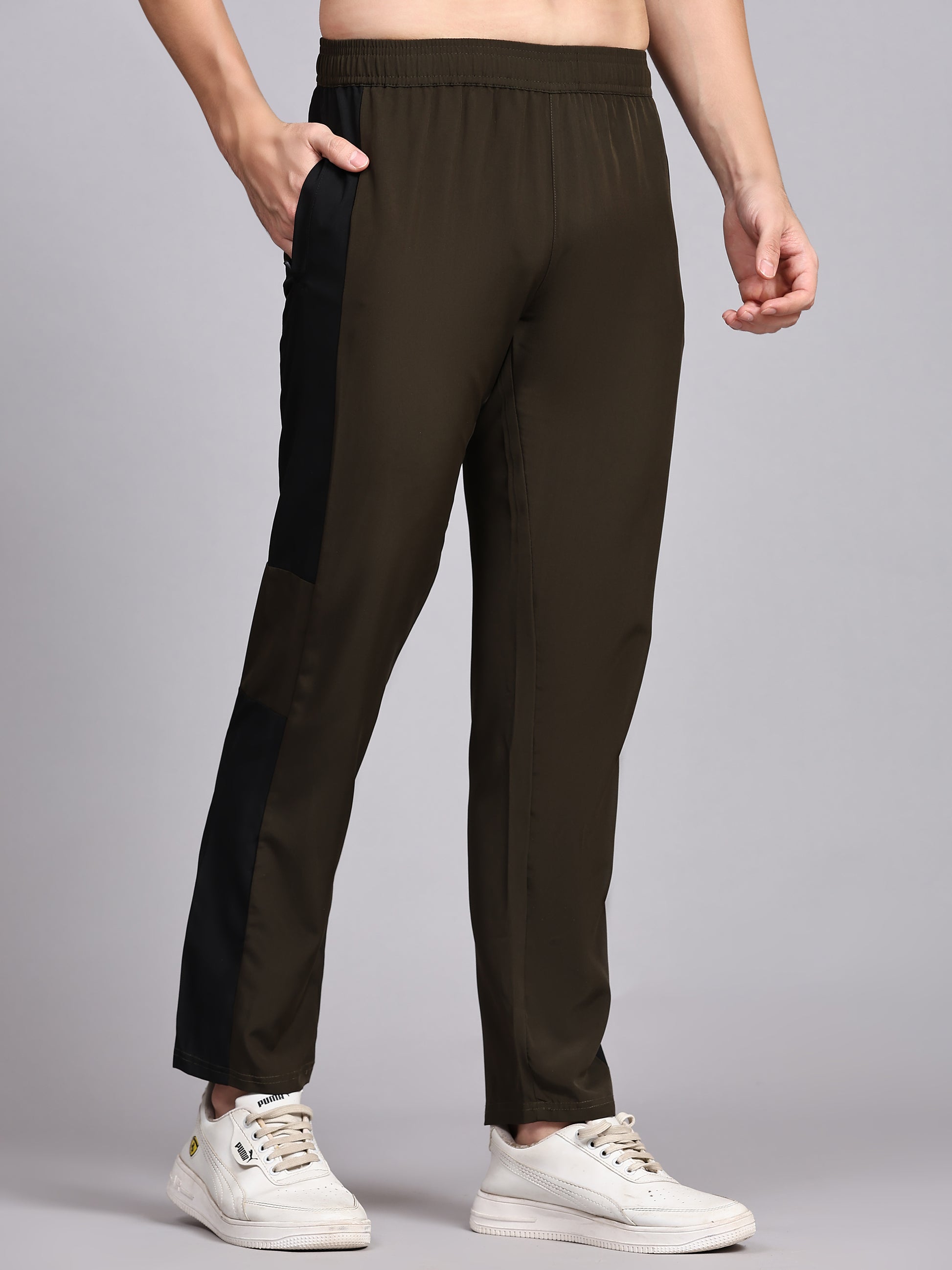 Men's Athletic Tracksuit with Breathable Mesh Lining for Comfort and Performance - DPASSION.COM