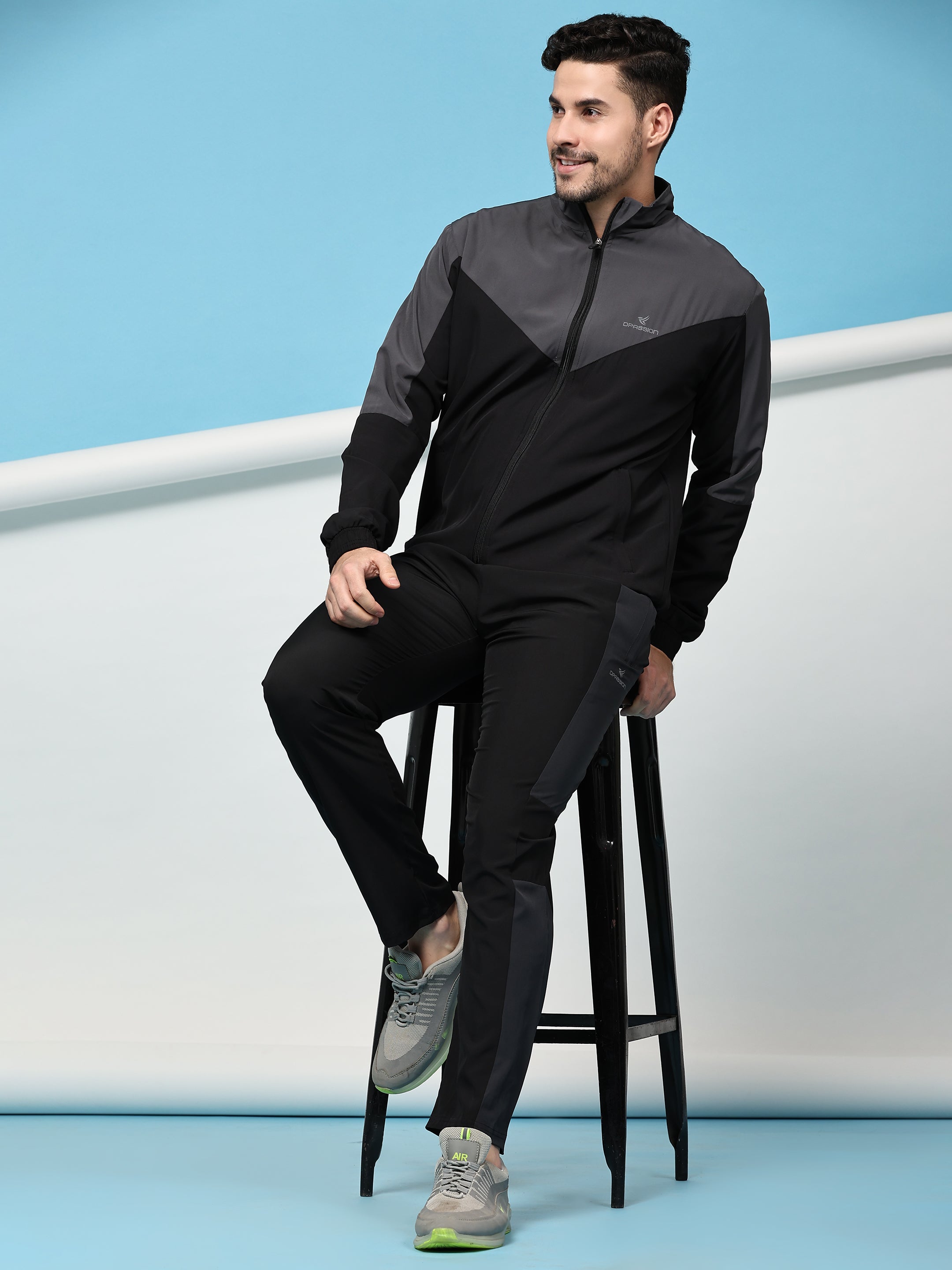 Men's Athletic Tracksuit with Breathable Mesh Lining for Comfort and Performance - DPASSION.COM