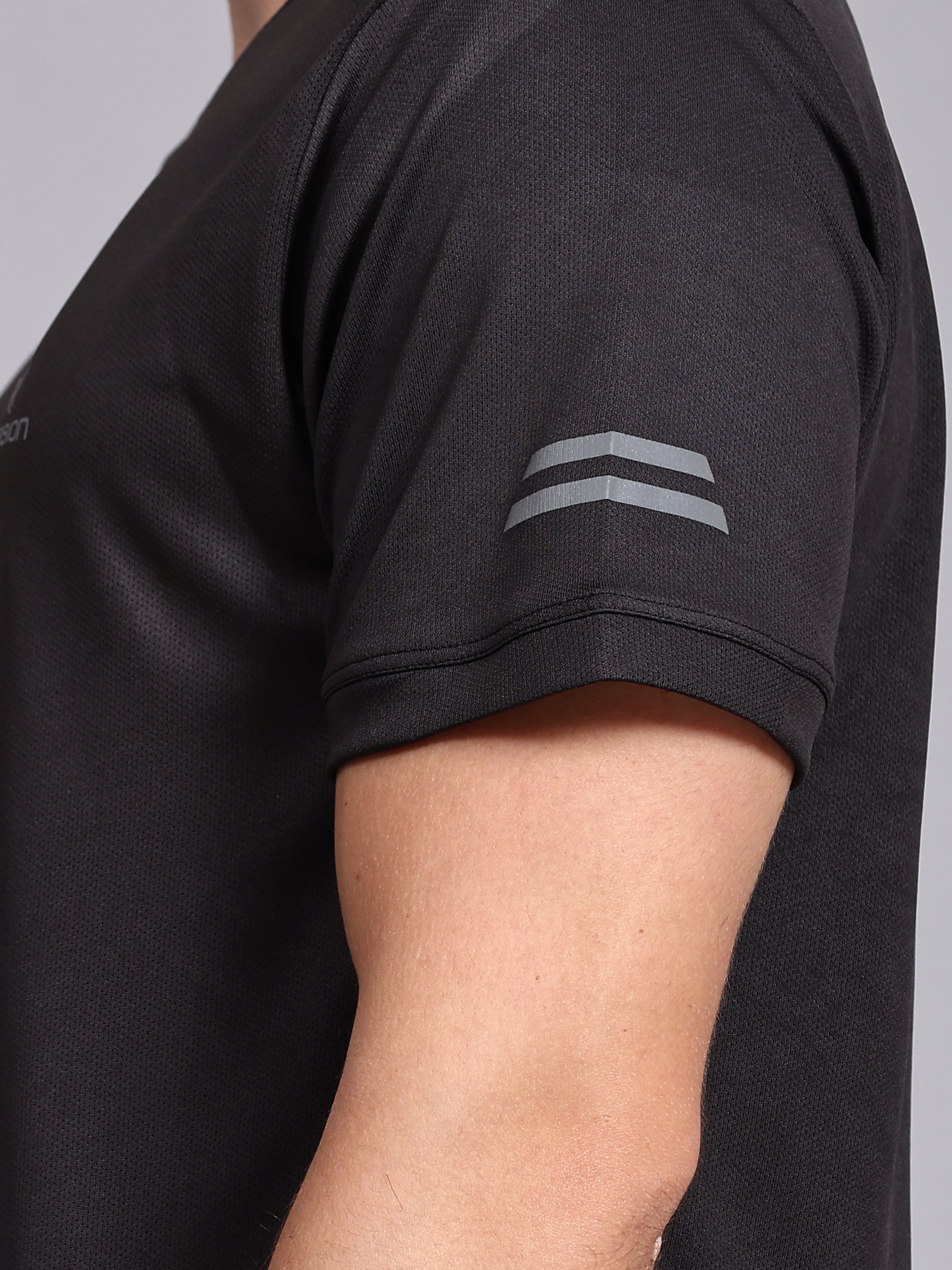 Men's Air-Flow Performance T-Shirt for Ultimate Comfort and Breathability - DPASSION.COM