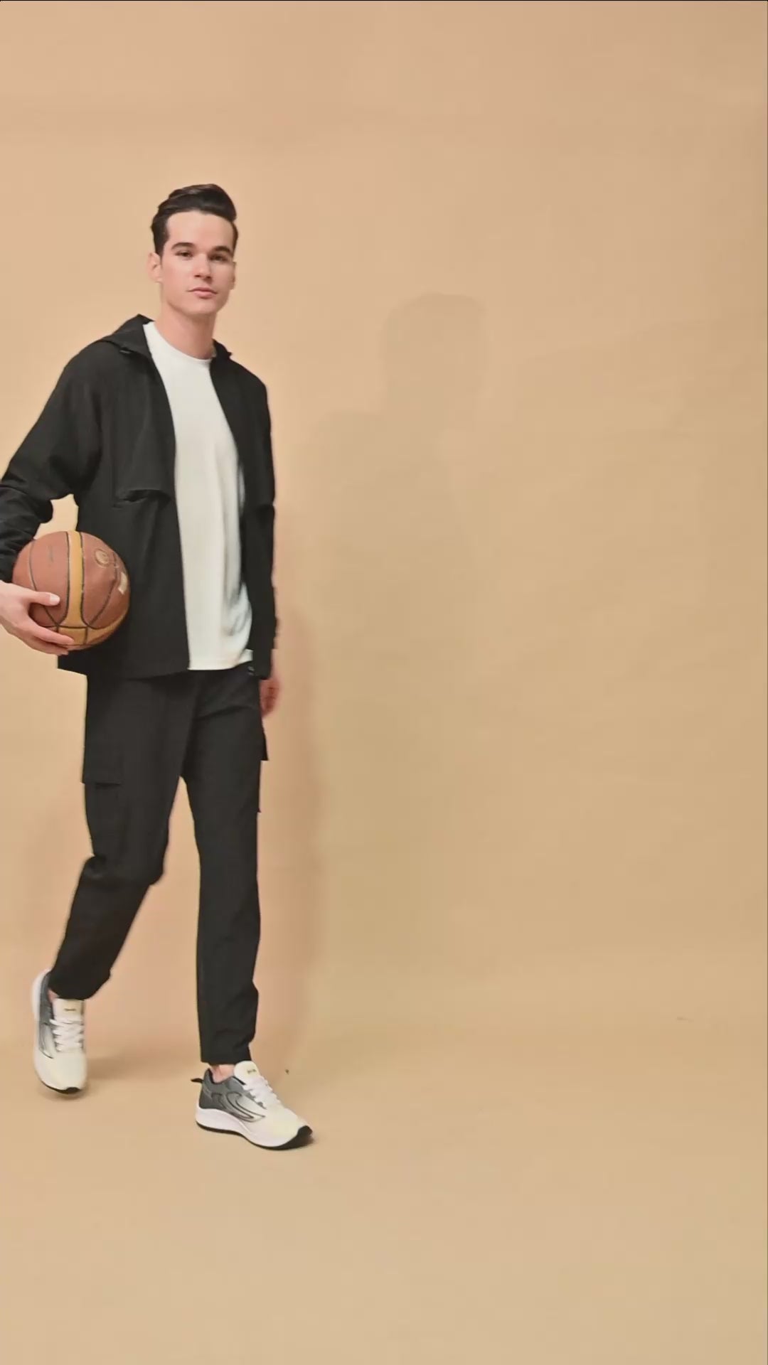 Men's Athletic Tracksuit Set - Sports Jacket and Cargo Pants for Active Lifestyle
